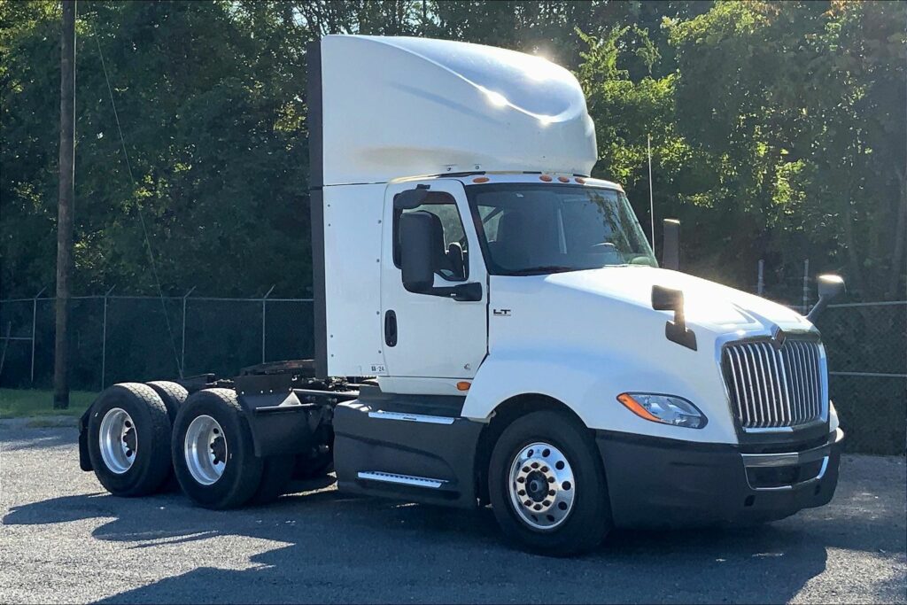 2020 CUM LT625 6×4 Day Cab