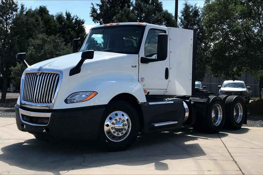 2021 CUM LT625 6×4 Day Cab