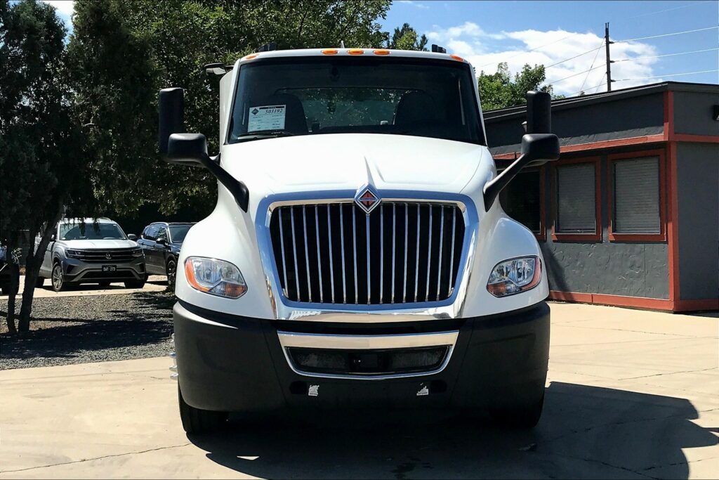 2021 CUM LT625 6×4 Day Cab