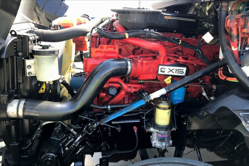 2021 CUM LT625 6×4 Day Cab