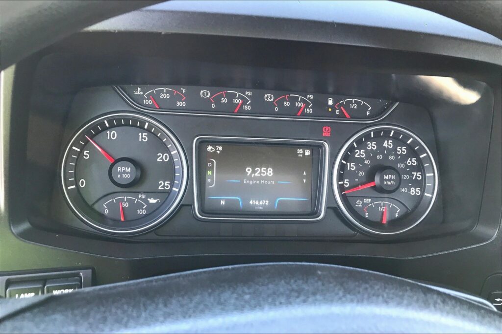 2021 CUM LT625 6×4 Day Cab