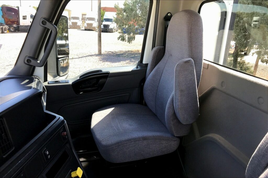 2021 CUM LT625 6×4 Day Cab