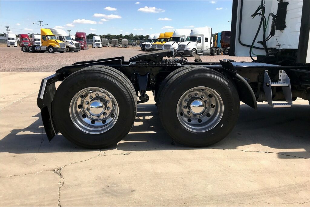 2021 CUM LT625 6×4 Day Cab