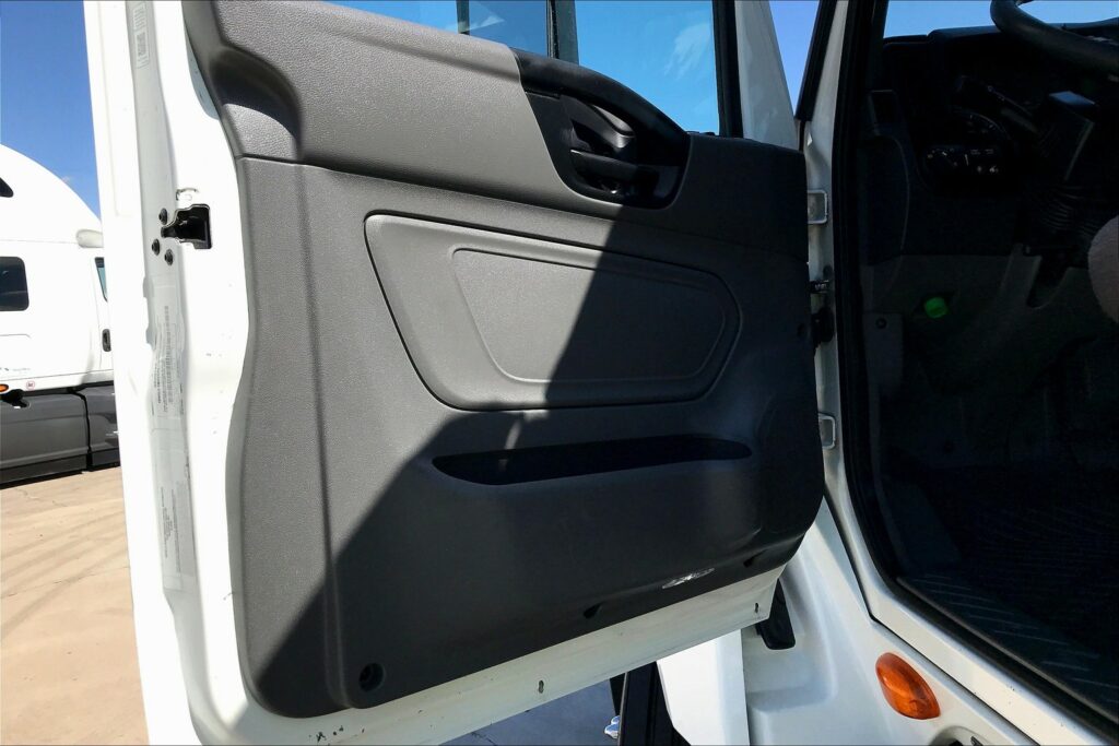 2021 CUM LT625 6×4 Day Cab