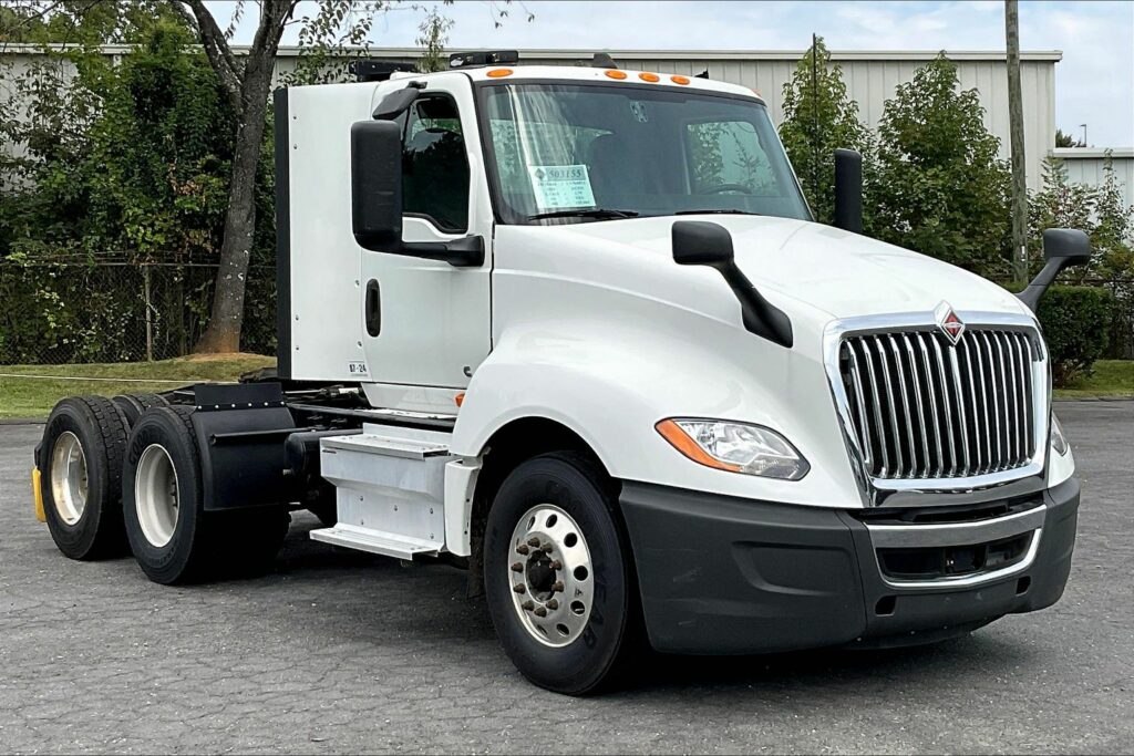 2020 CUM LT625 6×4 Day Cab