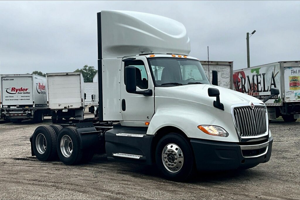 2020 CUM LT625 6×4 Day Cab