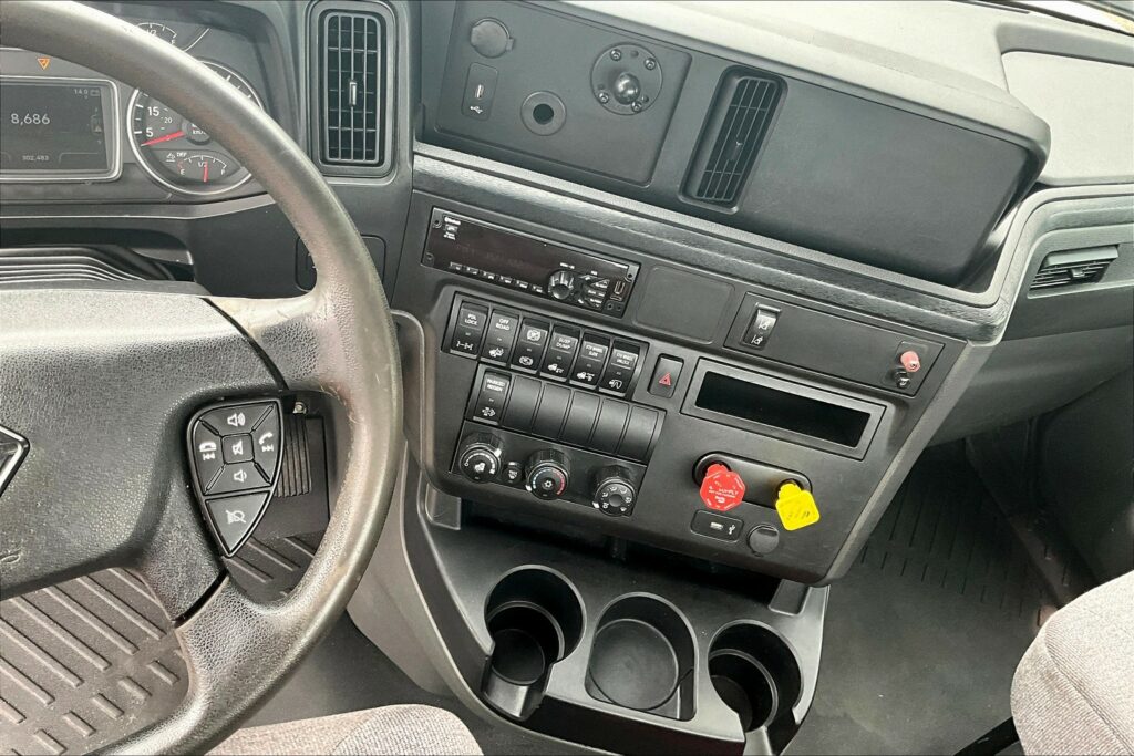 2020 CUM LT625 6×4 Day Cab