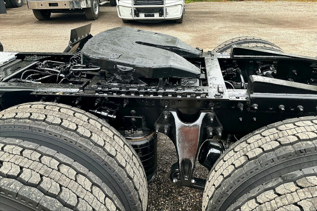 2020 CUM LT625 6×4 Day Cab