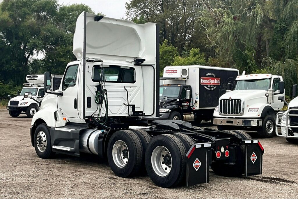 2020 CUM LT625 6×4 Day Cab