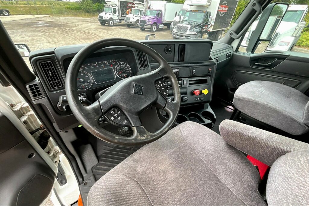 2020 CUM LT625 6×4 Day Cab