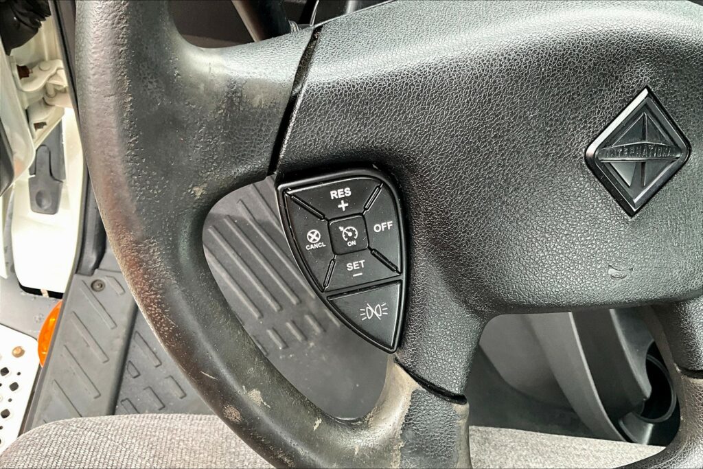 2020 CUM LT625 6×4 Day Cab