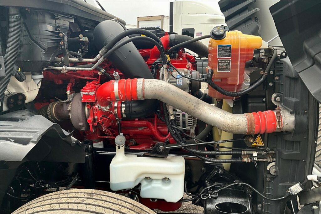 2020 CUM LT625 6×4 Day Cab