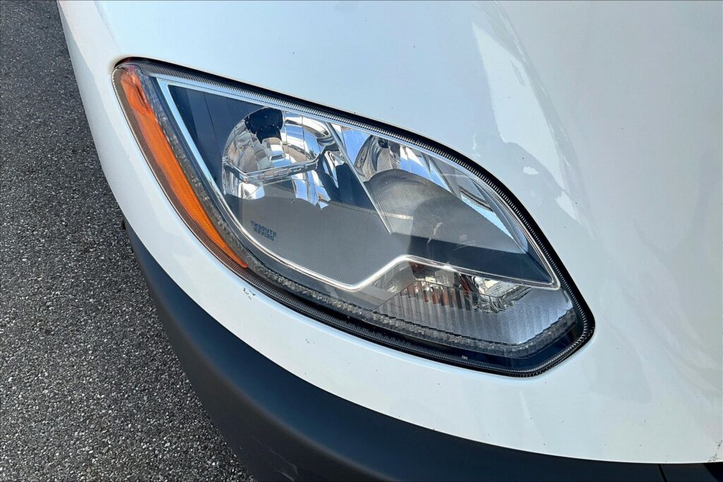 2022 CUM LT625 6×4 Sleeper