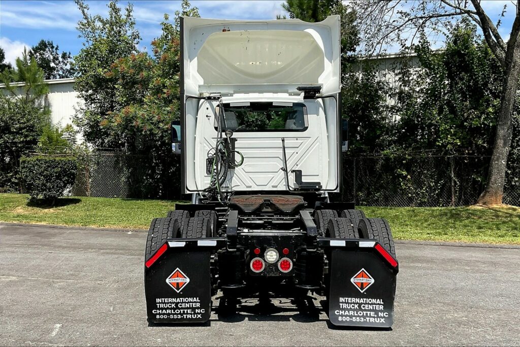 2021 CUM LT625 6×4 Day Cab