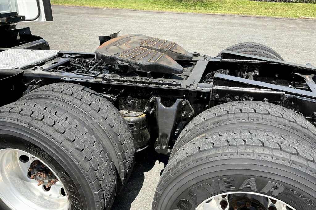 2021 CUM LT625 6×4 Day Cab