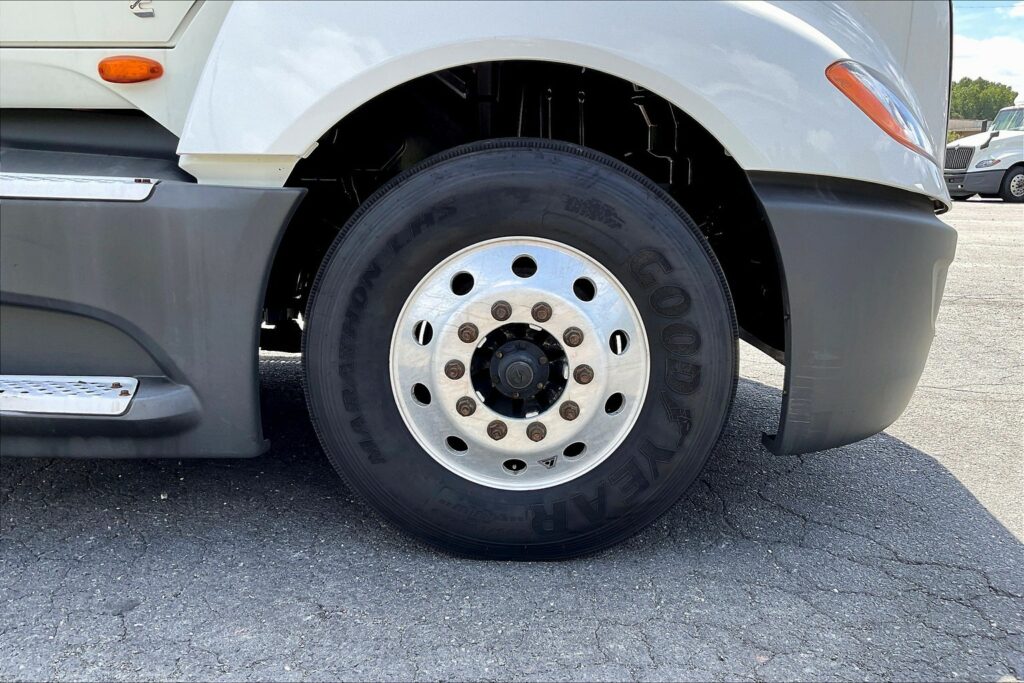 2021 CUM LT625 6×4 Day Cab