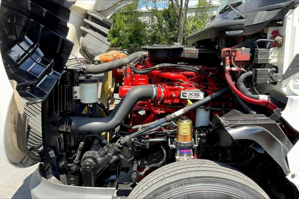 2021 CUM LT625 6×4 Day Cab