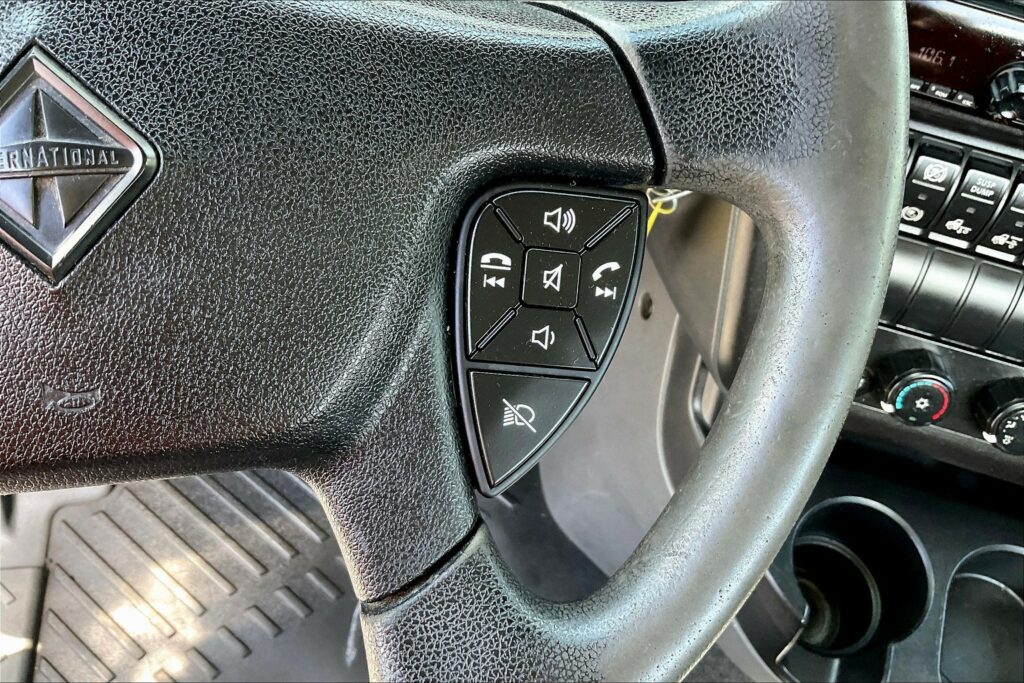 2021 CUM LT625 6×4 Day Cab