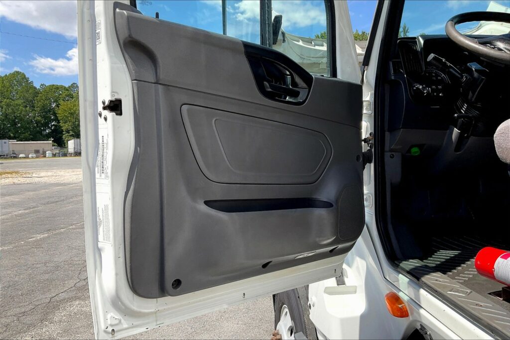 2021 CUM LT625 6×4 Day Cab