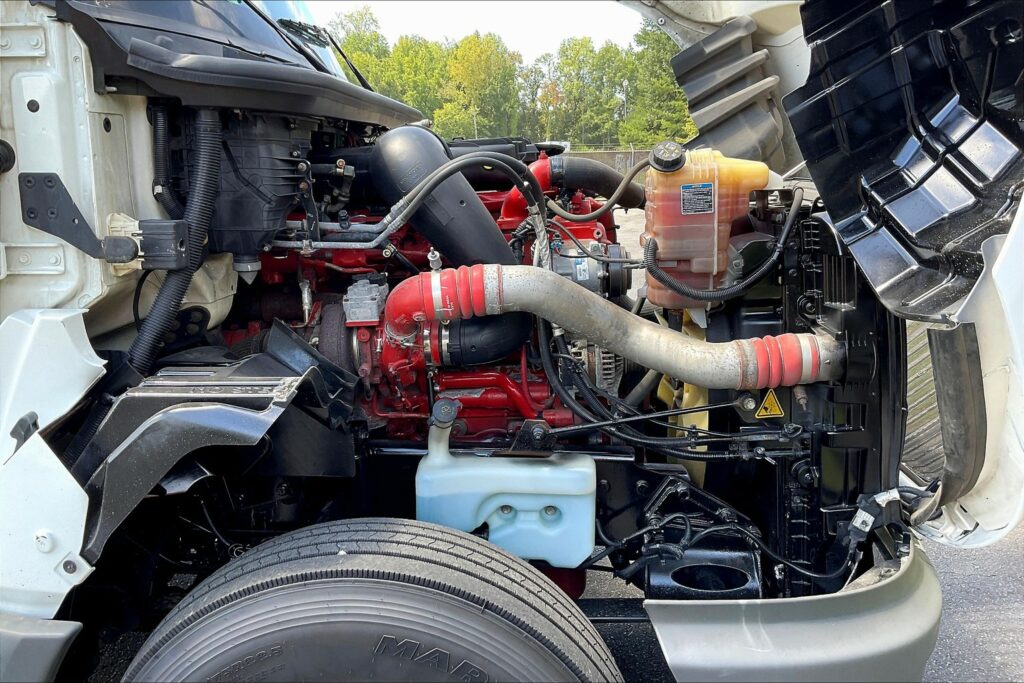 2021 CUM LT625 6×4 Day Cab