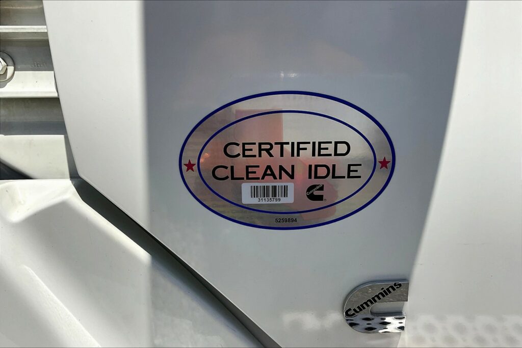 2021 CUM LT625 6×4 Day Cab