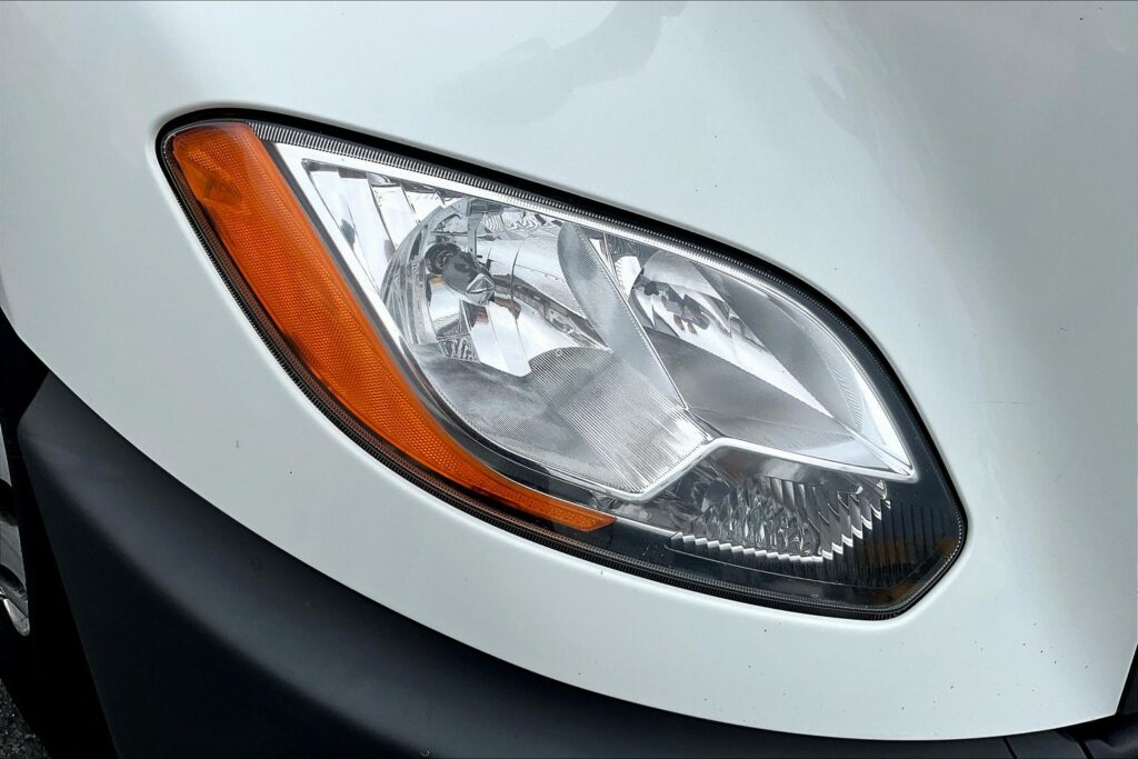 2021 CUM LT625 6×4 Sleeper