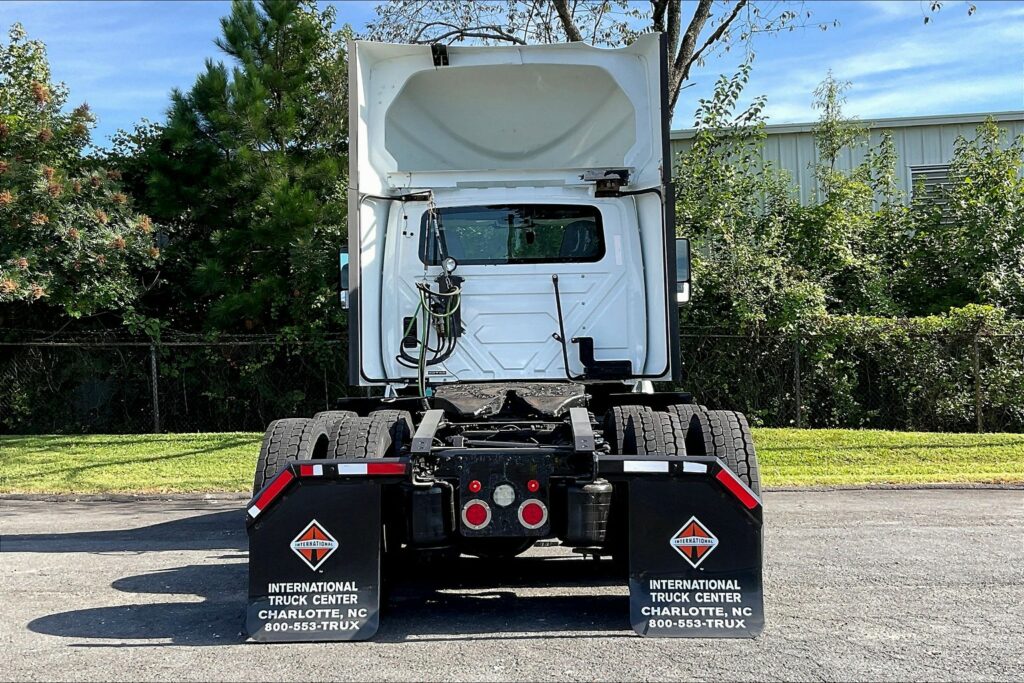 2021 CUM LT625 6×4 Day Cab