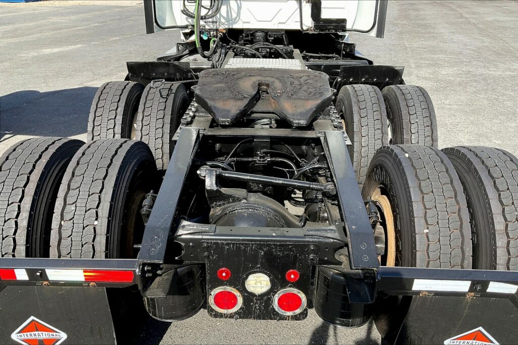 2021 CUM LT625 6×4 Day Cab