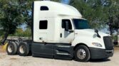 2022 CUM LT625 6×4 Sleeper