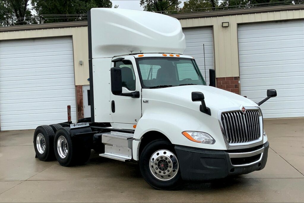 2020 CUM LT625 6×4 Day Cab