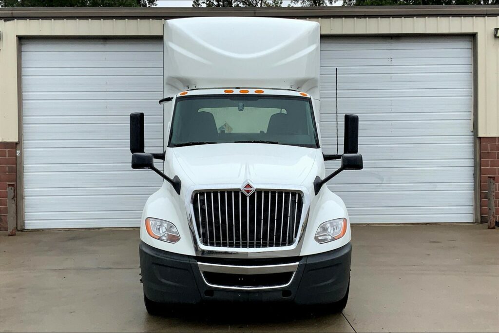 2020 CUM LT625 6×4 Day Cab