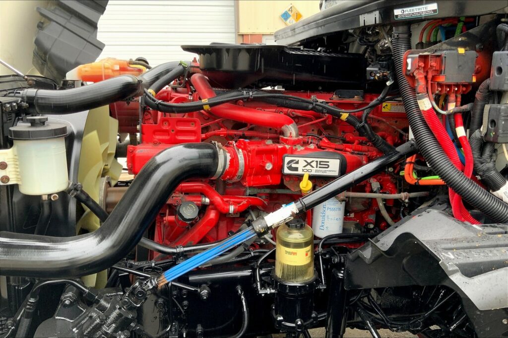 2020 CUM LT625 6×4 Day Cab