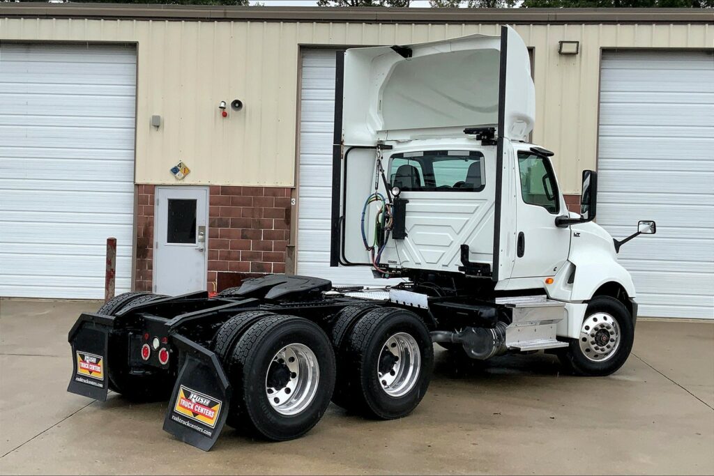 2020 CUM LT625 6×4 Day Cab