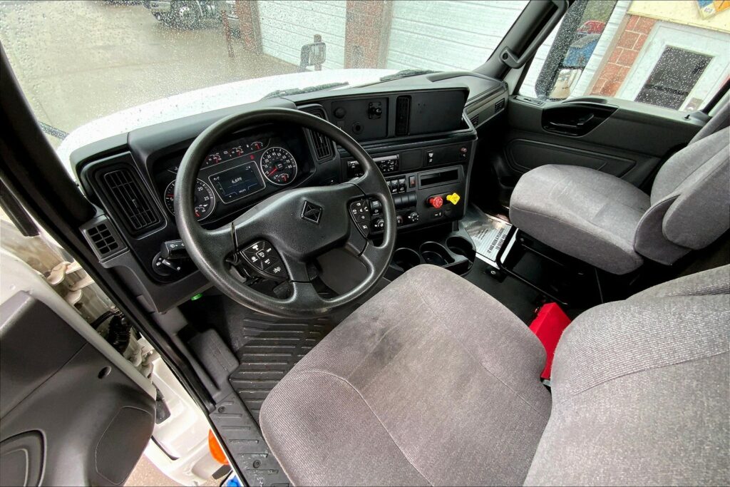 2020 CUM LT625 6×4 Day Cab