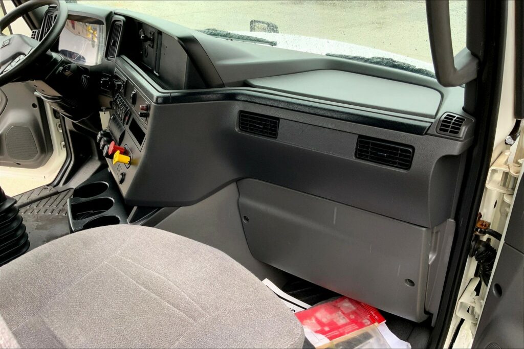 2020 CUM LT625 6×4 Day Cab