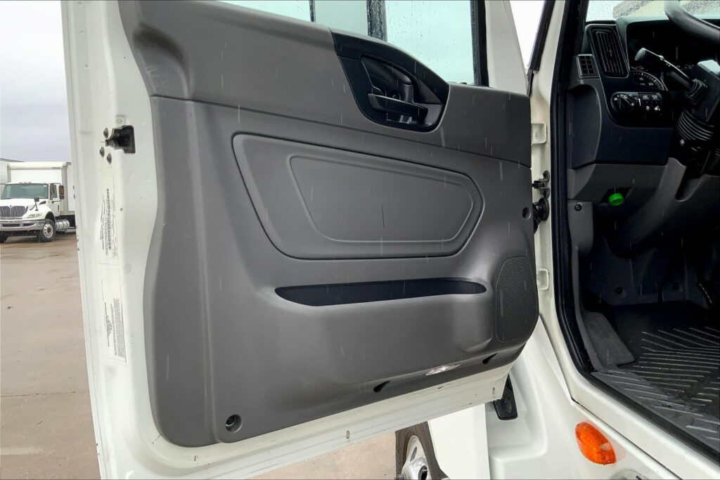 2020 CUM LT625 6×4 Day Cab