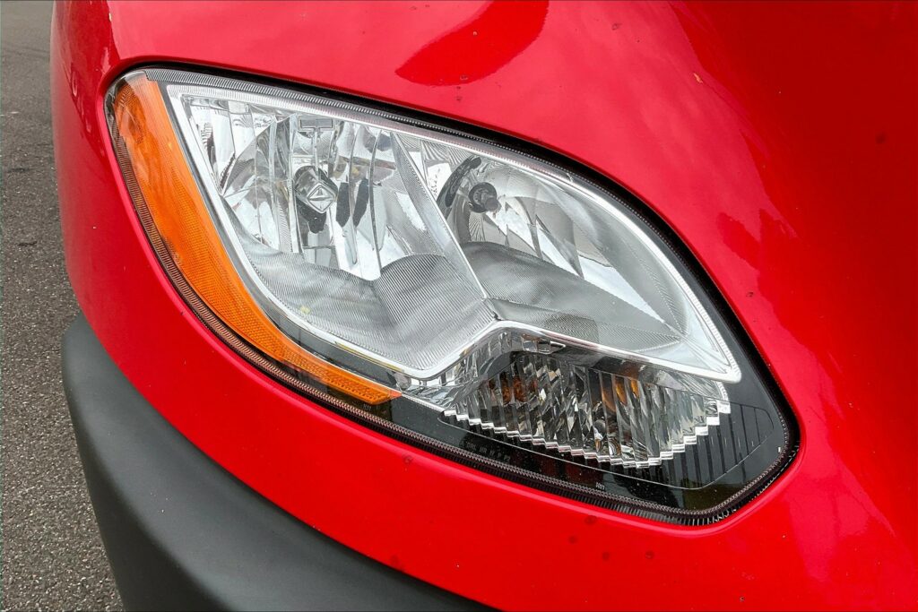 2021 CUM LT625 6×4 Sleeper