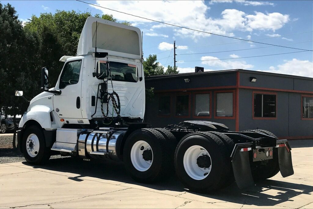 2019 INT LT625 6×4 Day Cab