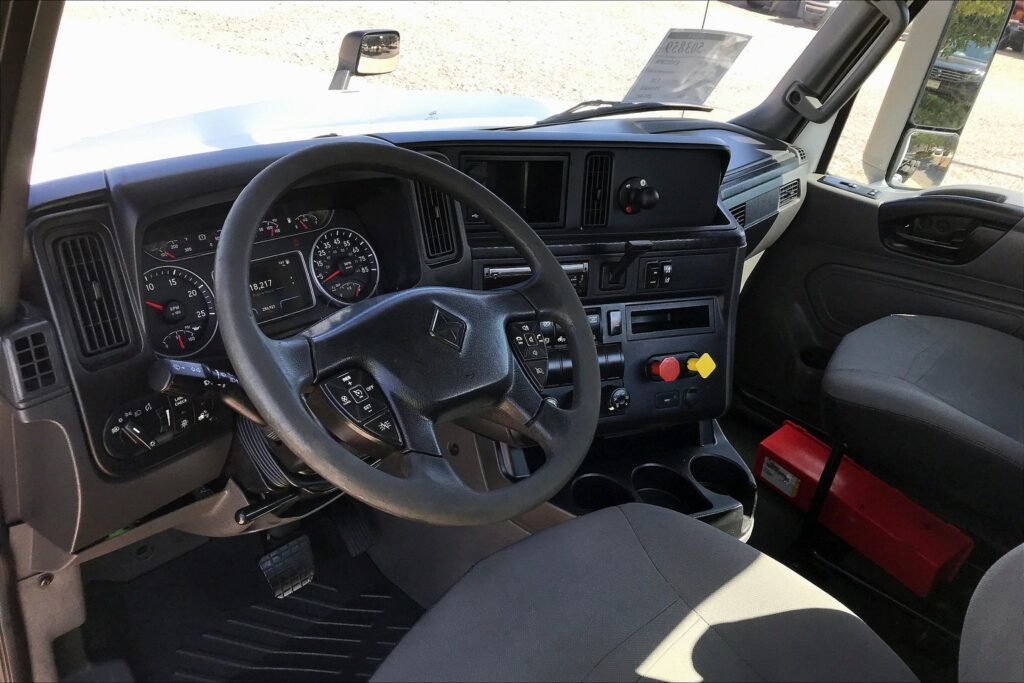 2019 INT LT625 6×4 Day Cab