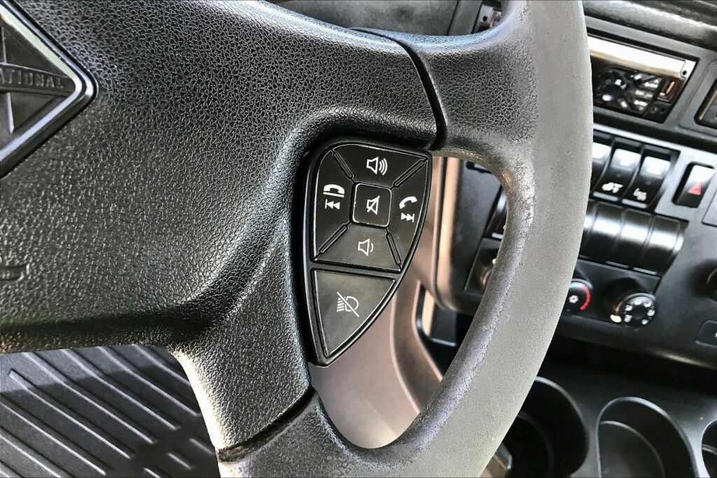 2019 INT LT625 6×4 Day Cab