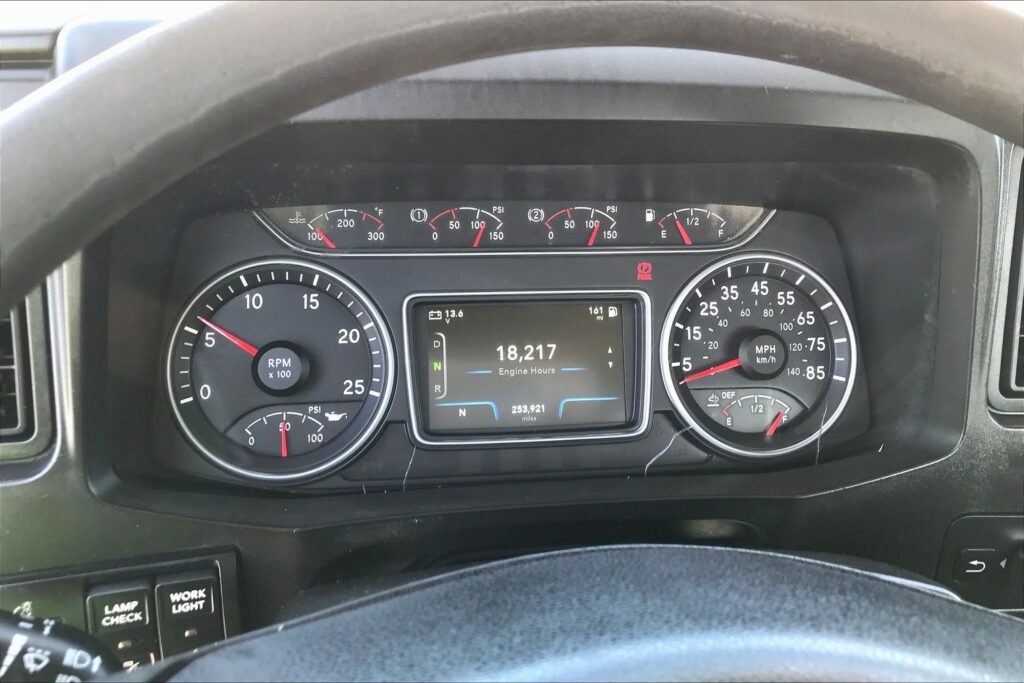 2019 INT LT625 6×4 Day Cab