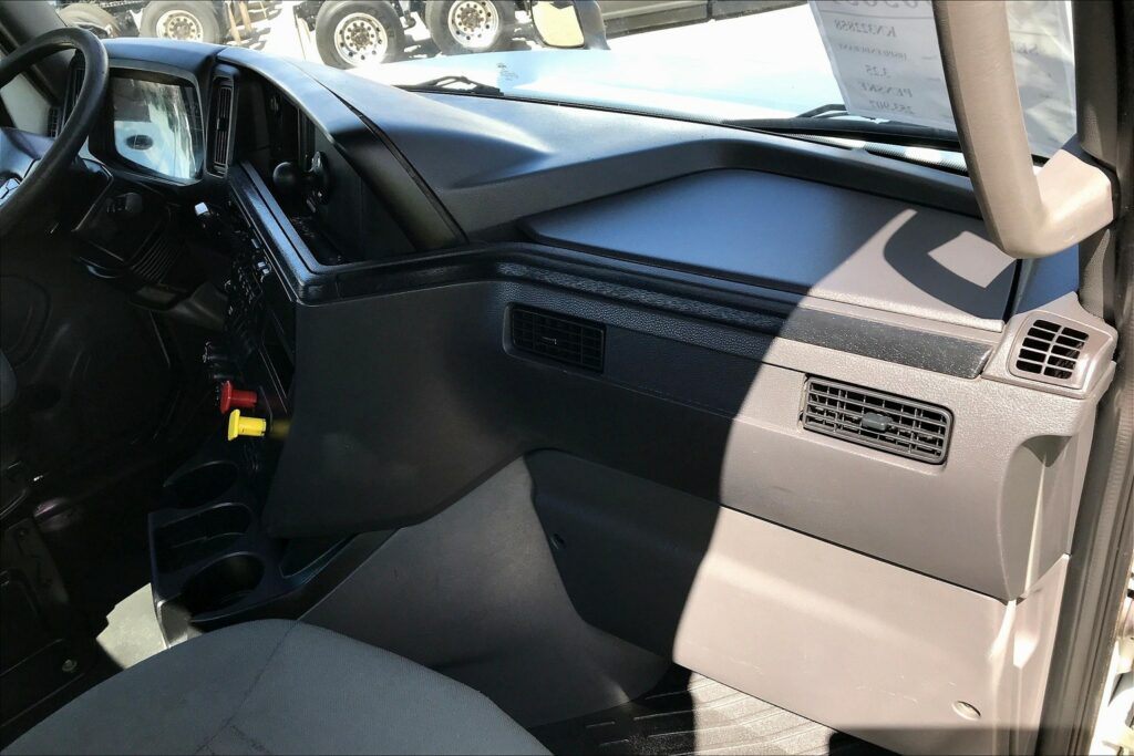 2019 INT LT625 6×4 Day Cab