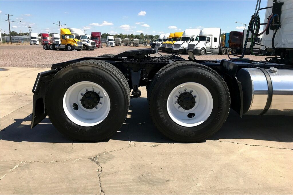 2019 INT LT625 6×4 Day Cab
