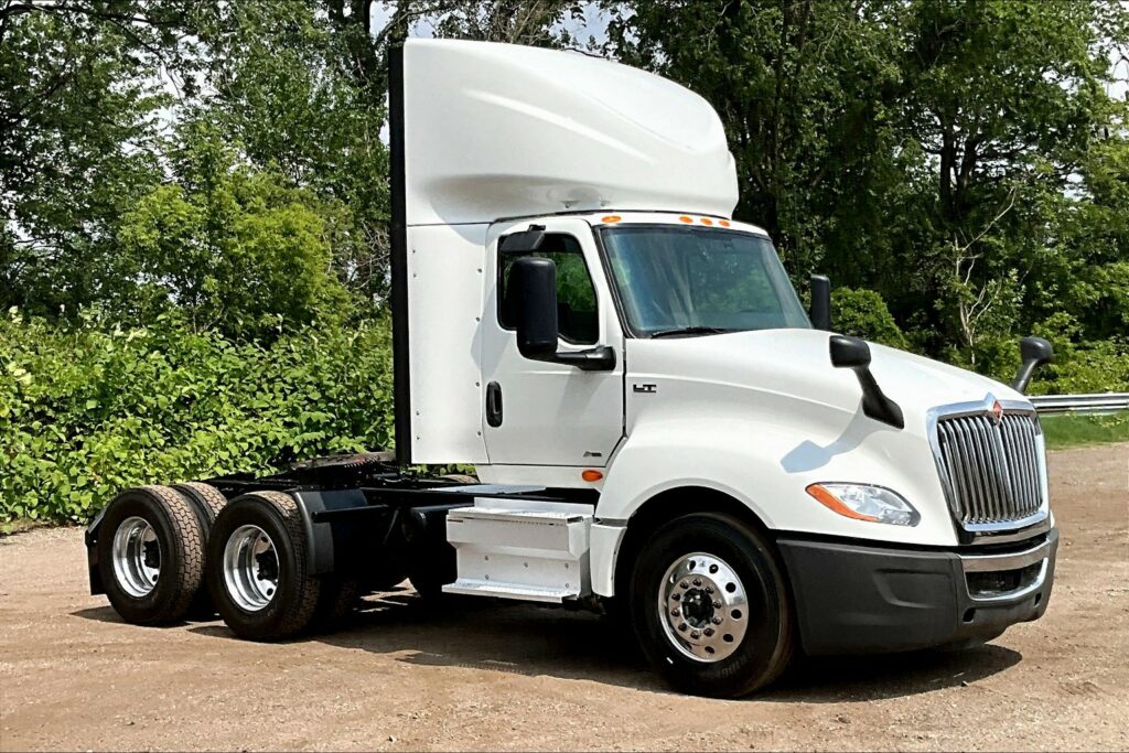 2020 INT LT625 6×4 Day Cab