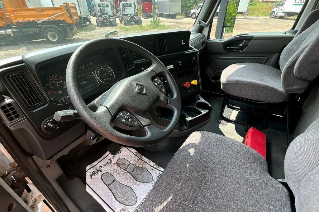 2020 INT LT625 6×4 Day Cab