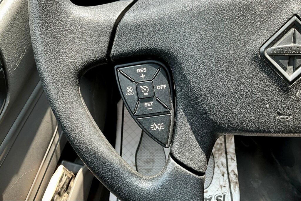 2020 INT LT625 6×4 Day Cab