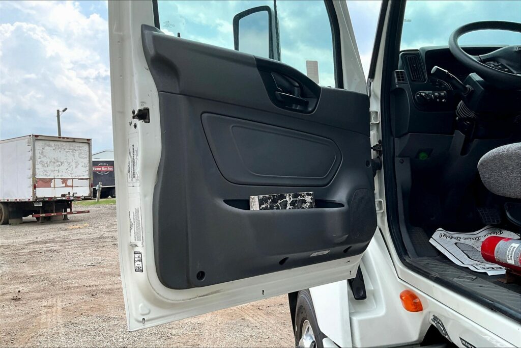 2020 INT LT625 6×4 Day Cab