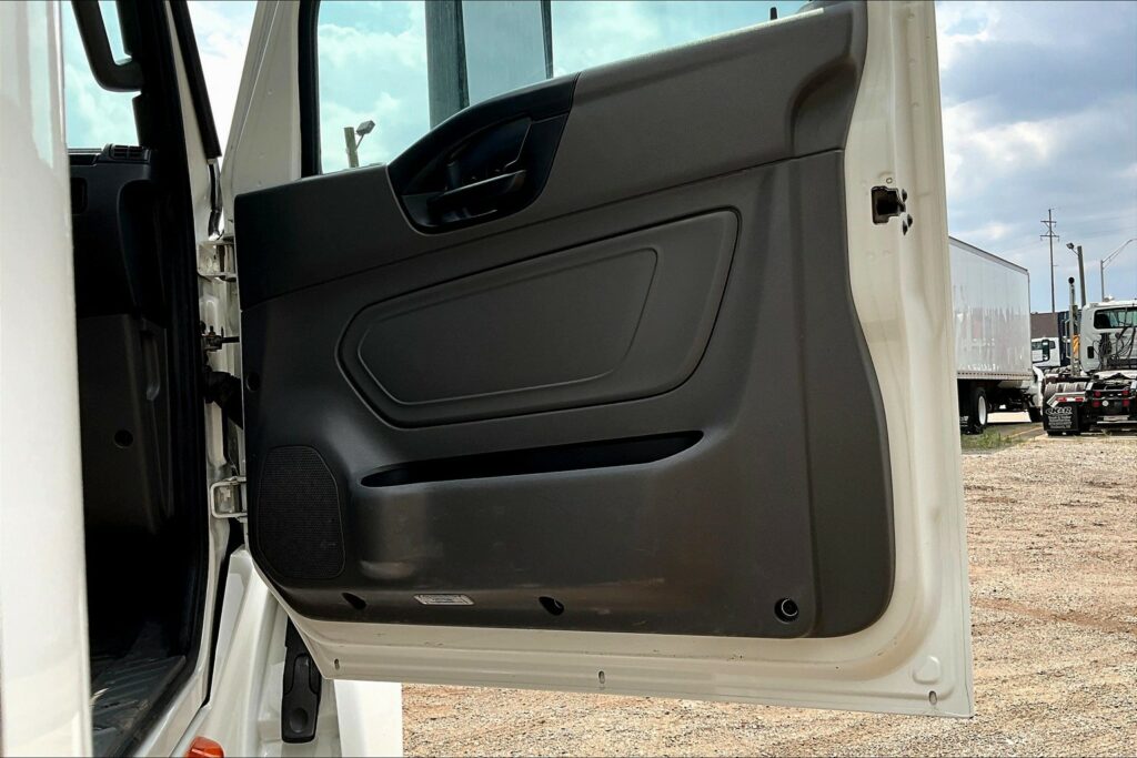 2020 INT LT625 6×4 Day Cab