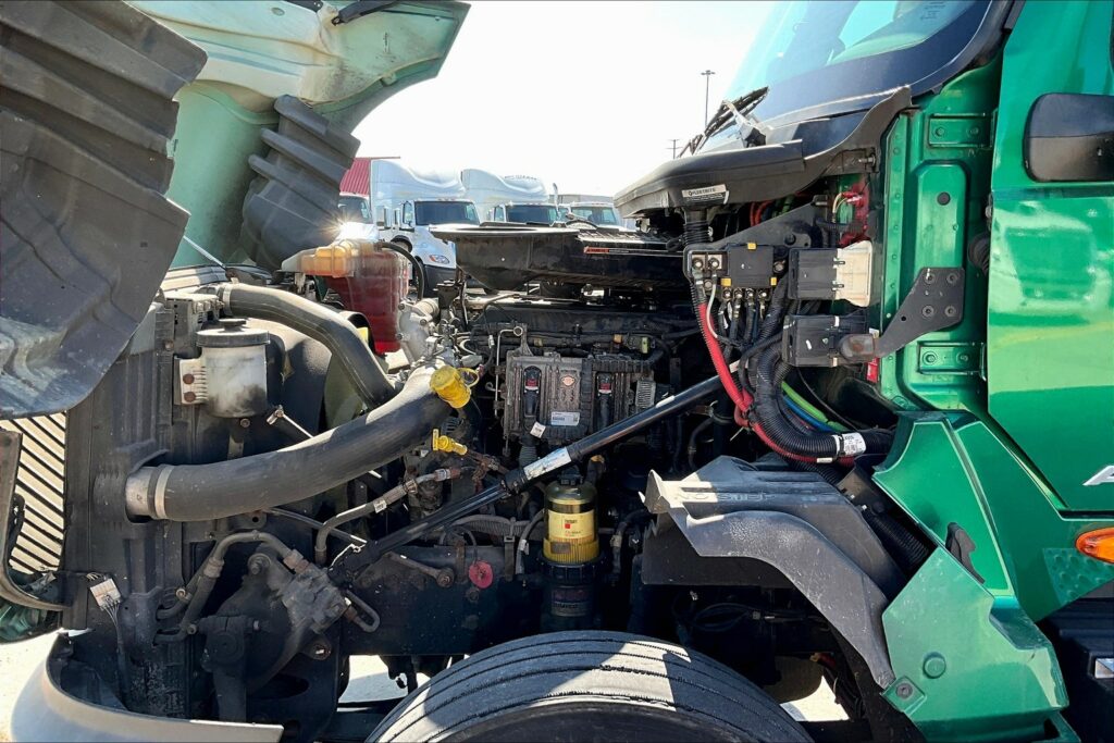 2021 INT LT625 6×4 Sleeper