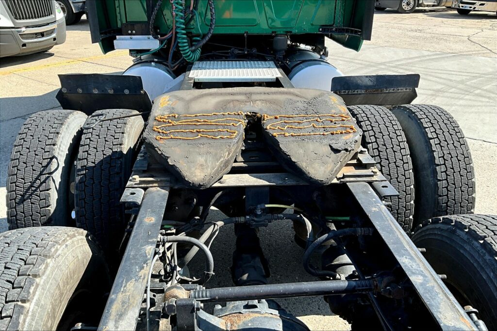 2021 INT LT625 6×4 Sleeper